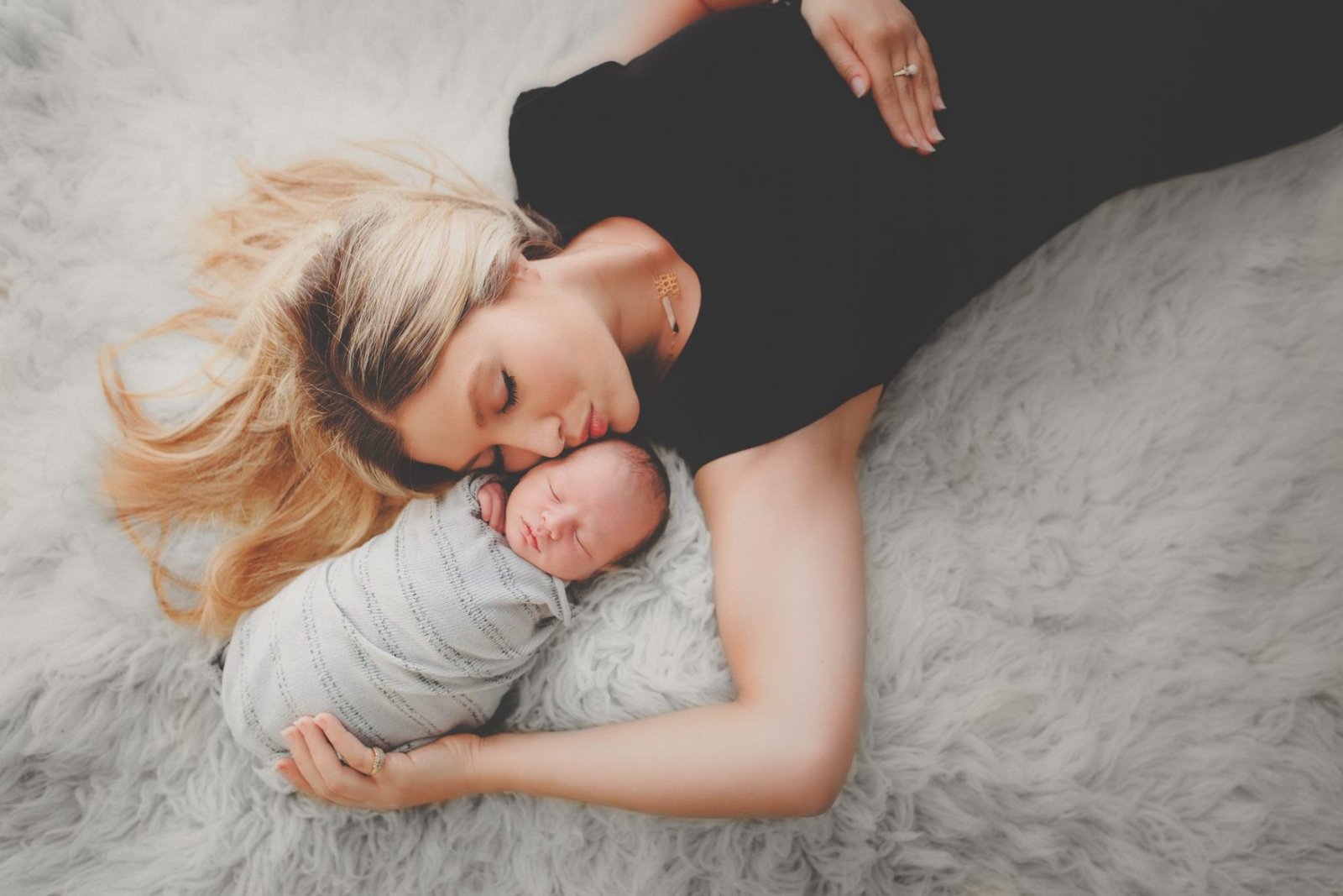 Thousand Oaks Newborn Photographer