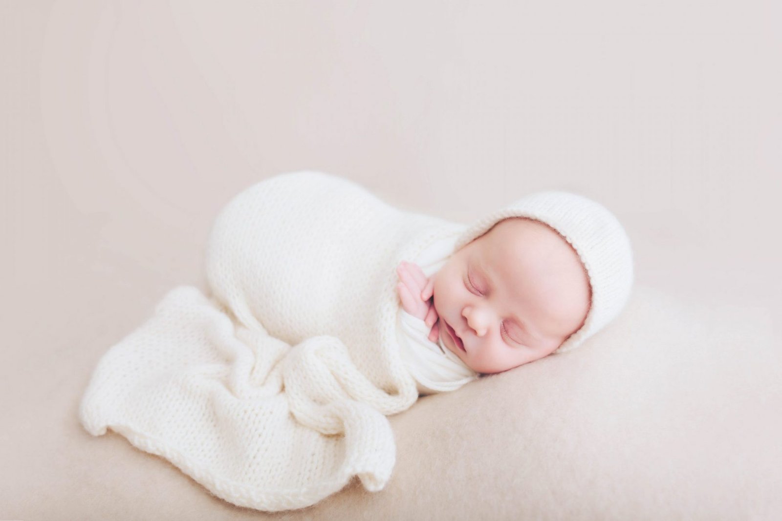 Thousand Oaks Newborn Photographer